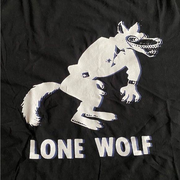 Raised by Wolves Lone Wolf Tee size 2XL - Picture 7 of 9